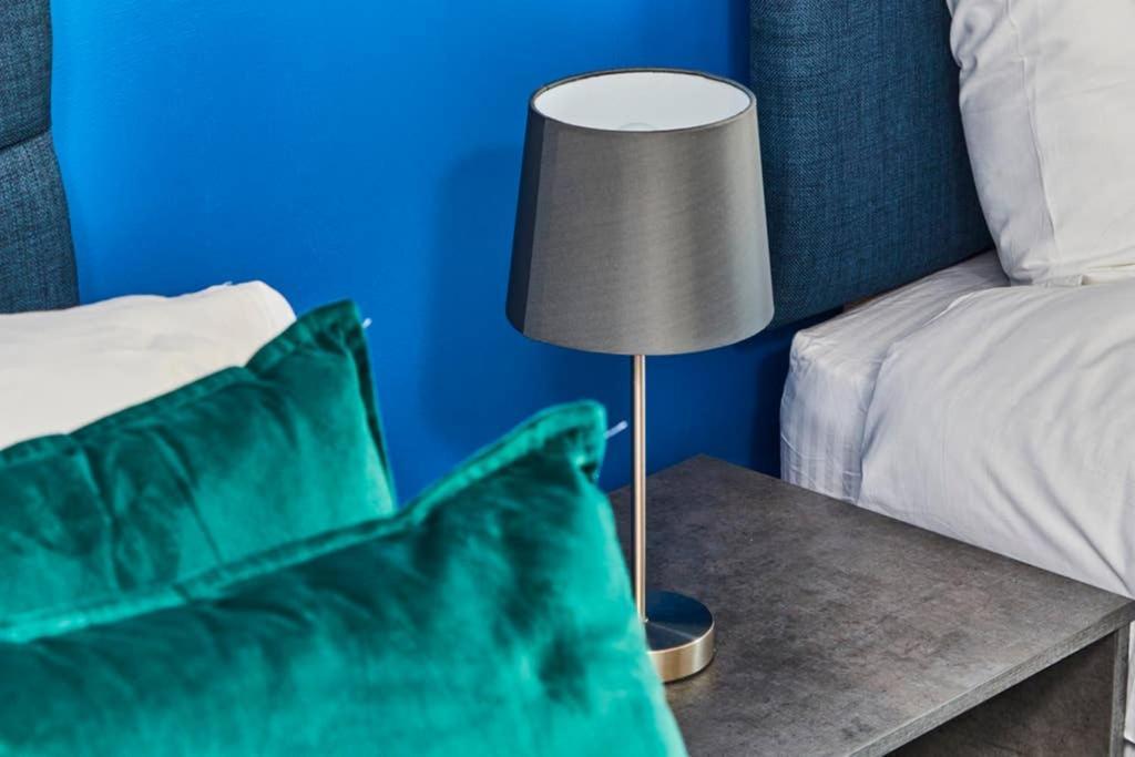 New - The Chique Scandic Cambridge Abode - Parking Esterno foto