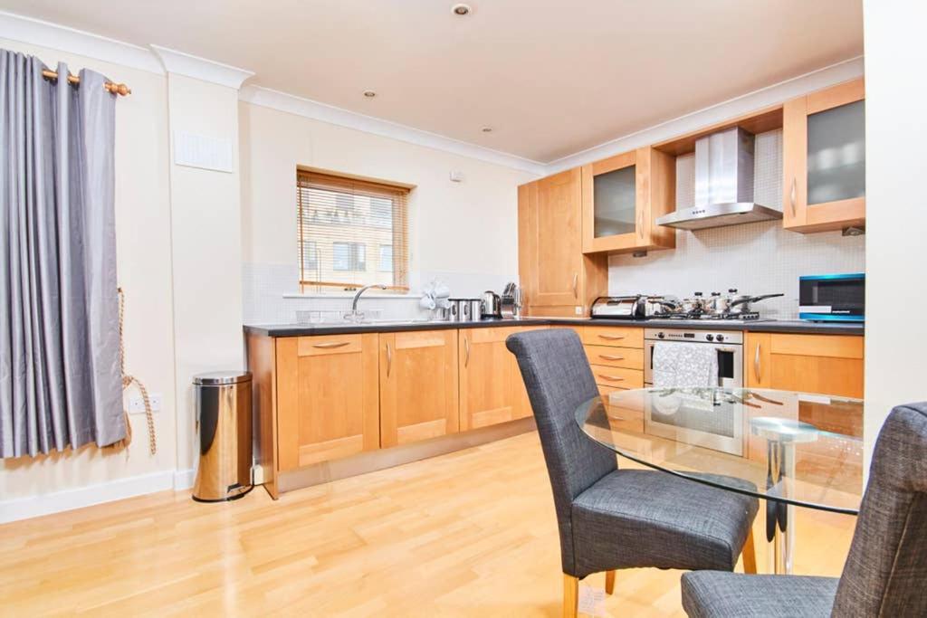 New - The Chique Scandic Cambridge Abode - Parking Esterno foto